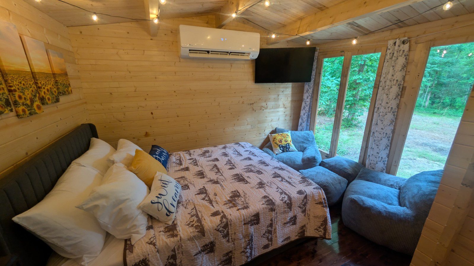 Cozy Spruce Cabin
